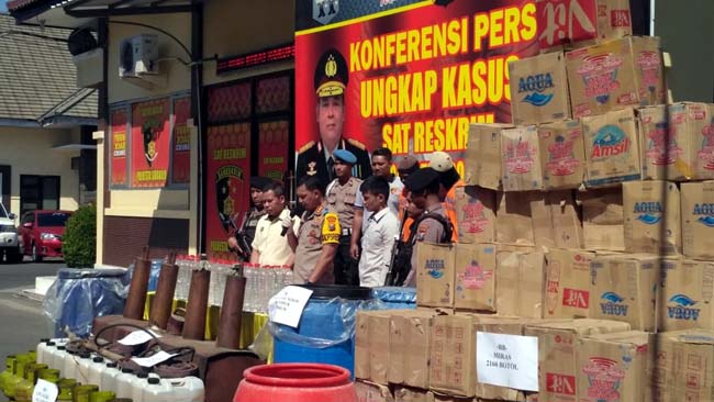 Dua Warga Tuban Produksi Arak di Sidoarjo, Omzet Rp 50 Juta Sebulan