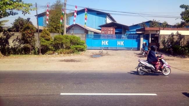 TKP - PT Hasil Karya Krian menjadi Tempat Kejadian Perkara (TKP) perampasan uang Rp 407 juta yang diduga dilakukan sekawanan perampok, Jumat (02/08/2019)