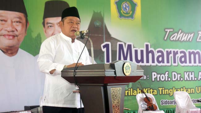 PERINGATAN - Bupati Sidoarjo, Saiful Ilah memberikan pengarahan dalam peringatan Tahun Baru Islam 1441 Hijriyah di Pendopo Delta Wibawa, Selasa (17/09/2019)