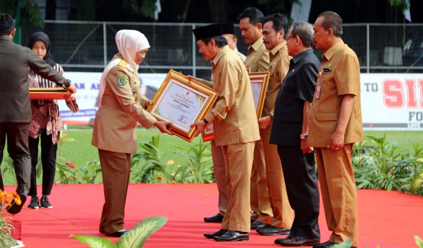 Sidoarjo Kembali Raih Penghargaan K3 dari Gubernur Jatim