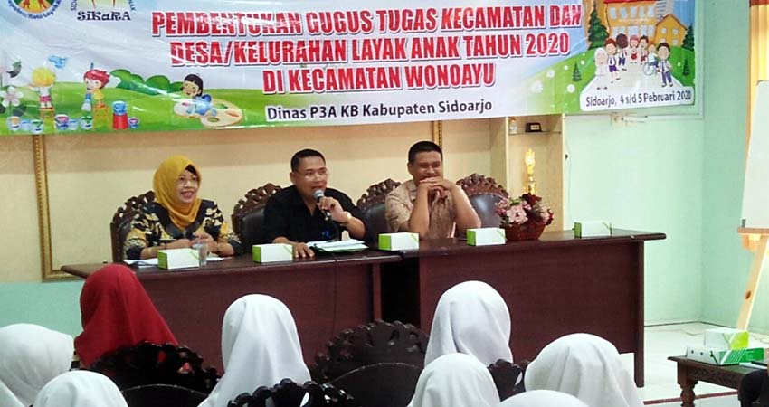 Dinas P3 A Pemkab Sidoarjo sosialisasi Desa Layak anak di Kecamatan Wonoayu. (par)