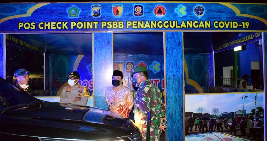 PSBB Sidoarjo Mulai Diberlakukan, Gugus Tugas Pantau Pos Check Point Dini Hari