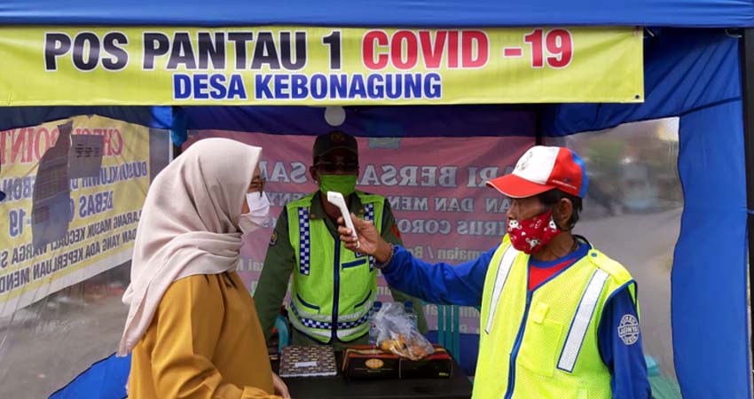 Pemdes Kebonagung Dirikan Pos Check Point Jalan Lapas Porong