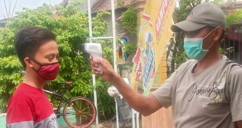 Tekan Covid-19, Pemdes Pesawahan Dirikan Pos Check Point di Perbatasan